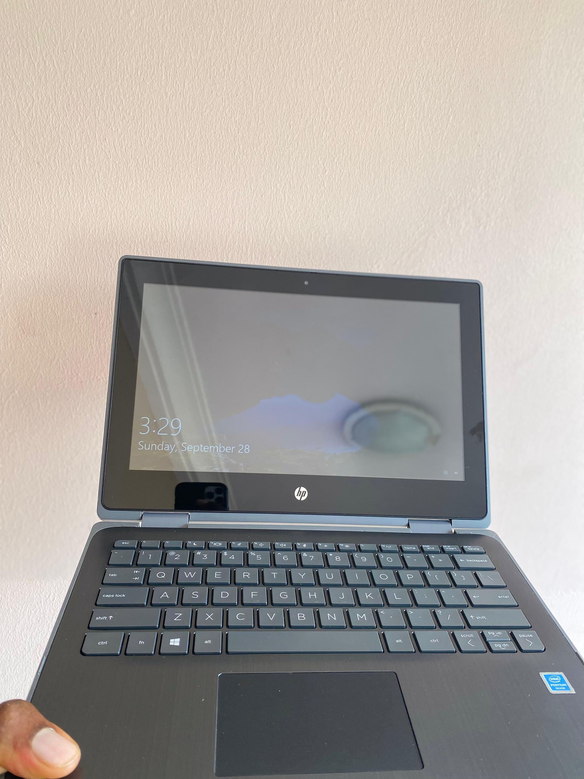 hp probook 11 g5 forntview 02